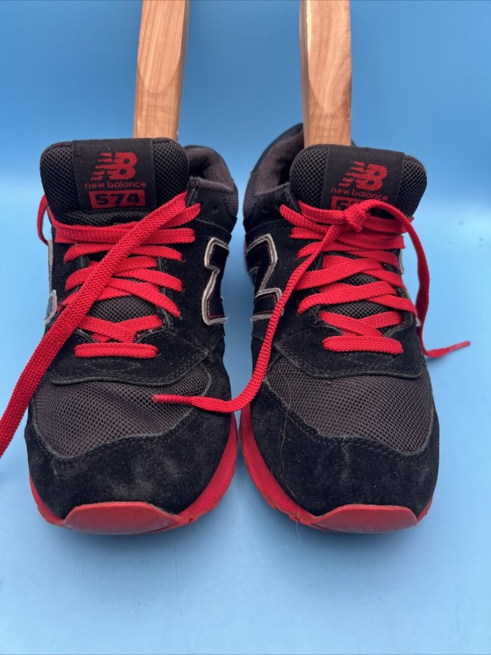 New Balance Men's 574 Black And Red Size 7.5 Men’s Tennis Shoes
